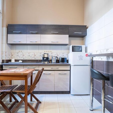 Apartment Near Opera In Downtown بودابست المظهر الخارجي الصورة