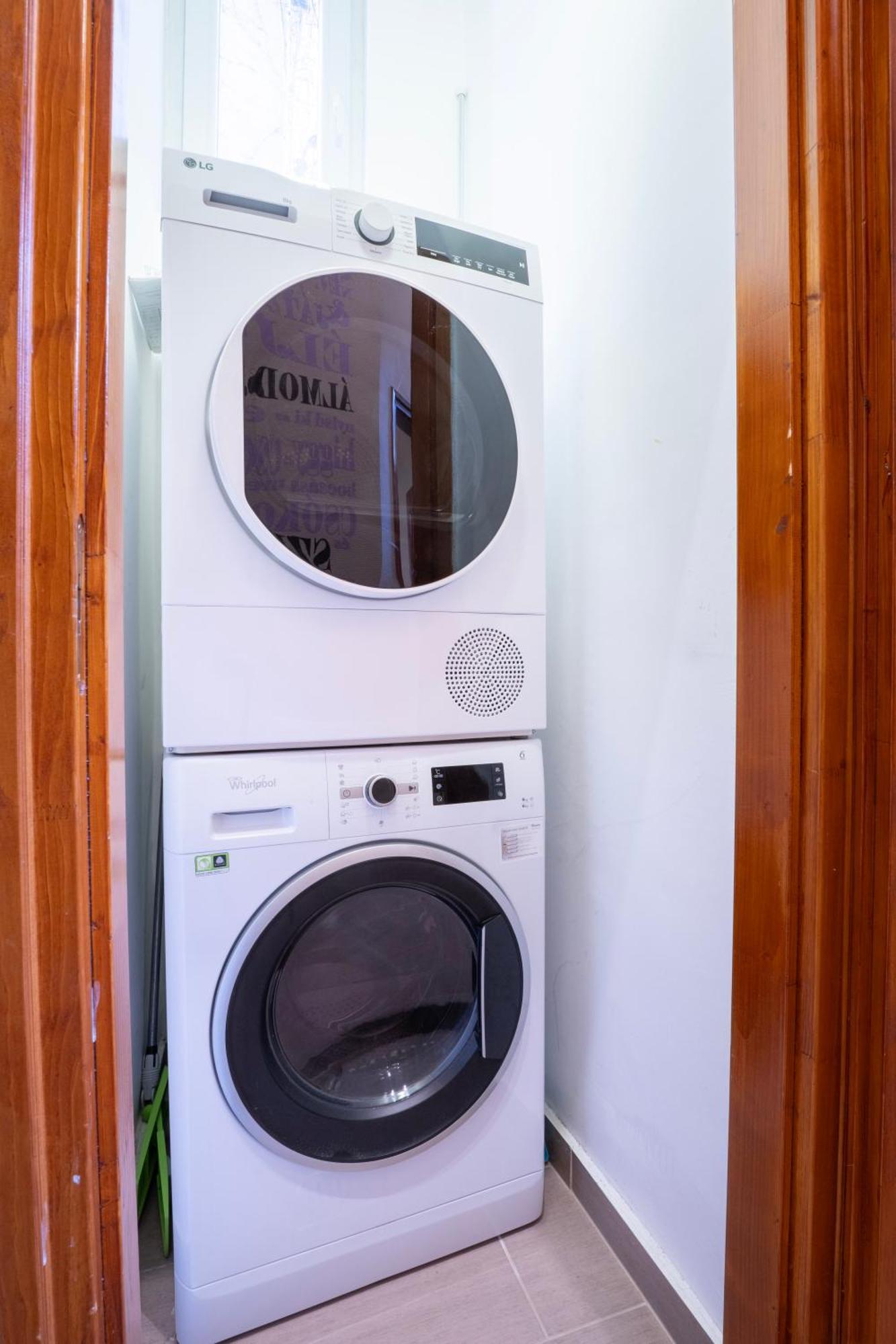 Apartment Near Opera In Downtown بودابست المظهر الخارجي الصورة